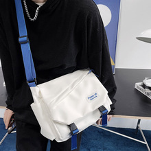 2022新款韩国ins港风包包百搭文艺单肩包邮差包chic学生斜挎包女
