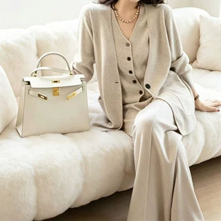 秋冬新款针织套装女2026新款慵懒风休闲百搭针织上衣马甲三件套女