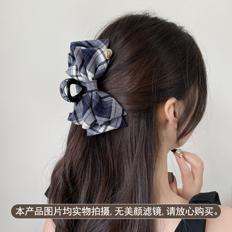 版型好！经典格纹蝴蝶结抓夹女高级感后脑勺盘发鲨鱼夹洋气头饰新|undefined