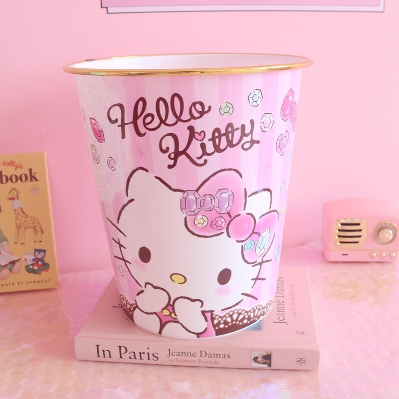Hello kitty trash can Household Garbage girl's heart bathroom bedroom Hello kitty plastic tube keiti cat wastebasket Hello kitty trash can Household Garbage girl's heart bathroom bedroom Hello kitty plastic tube keiti cat wastebasket
