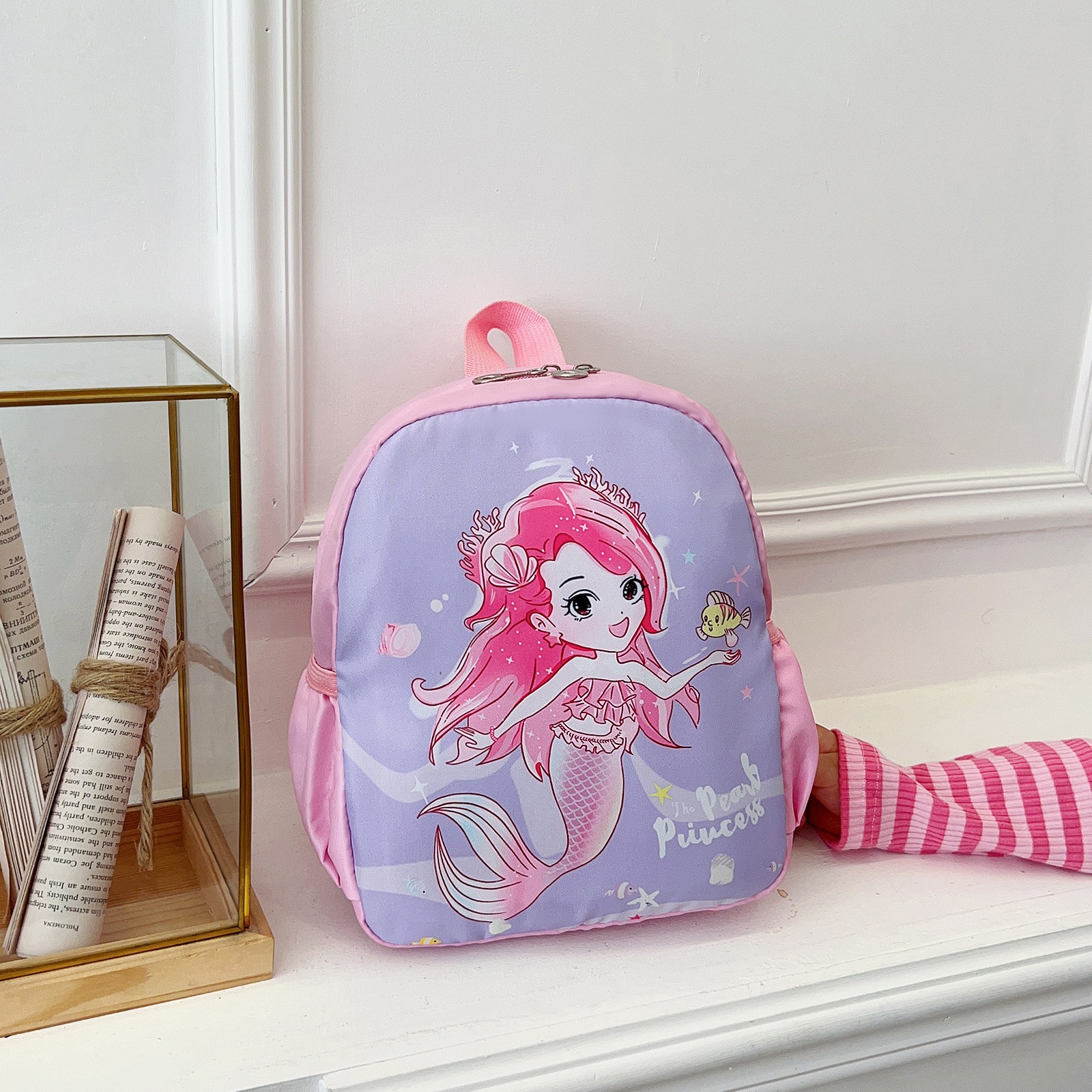 Nueva Ultraman kindergarten schoolbag niños escolares viaje Super ligero reducción de carga mochila lindo