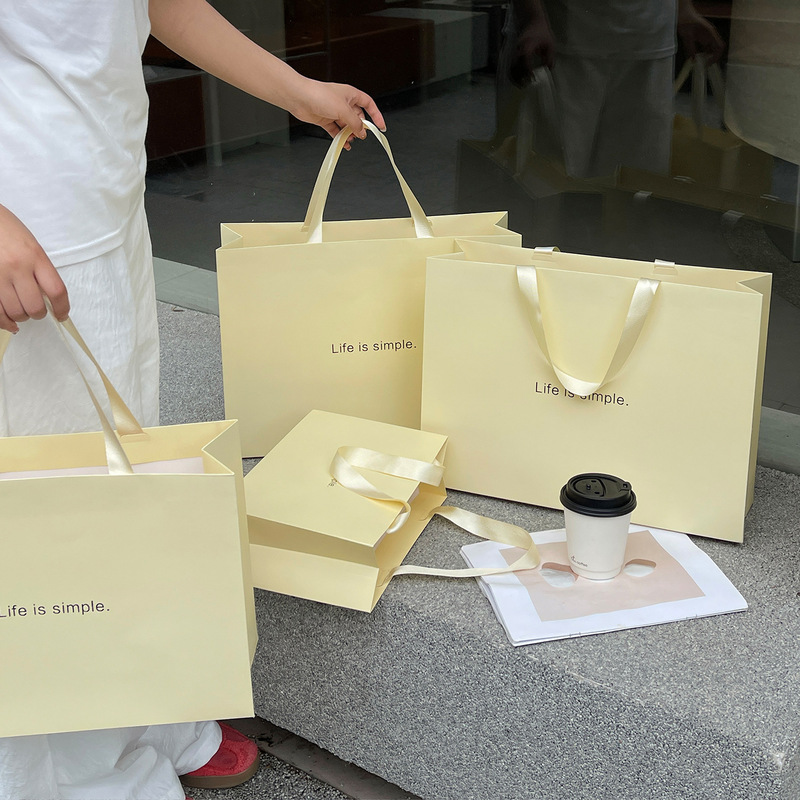 Cream Beige Paper Bags for Shopping, Clothing Store Tote Bags, Women's Clothing Packaging Bags, Clothing, Beauty Salon Gift Bags, Wholesale