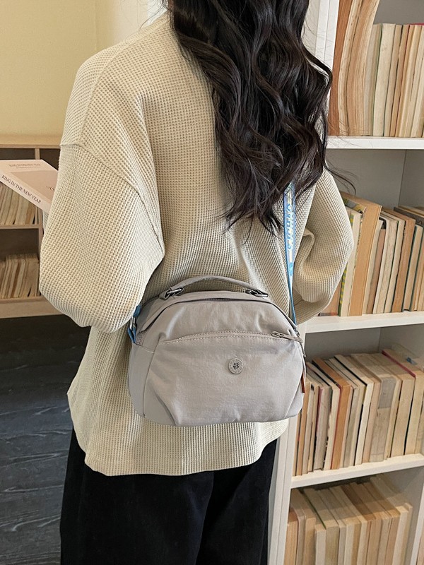 Bolso de tela de nylon coreano para mujeres 2026 nuevo bolso de tendencia transfronteriza pequeño bolso de hombro de viaje ligero image 3