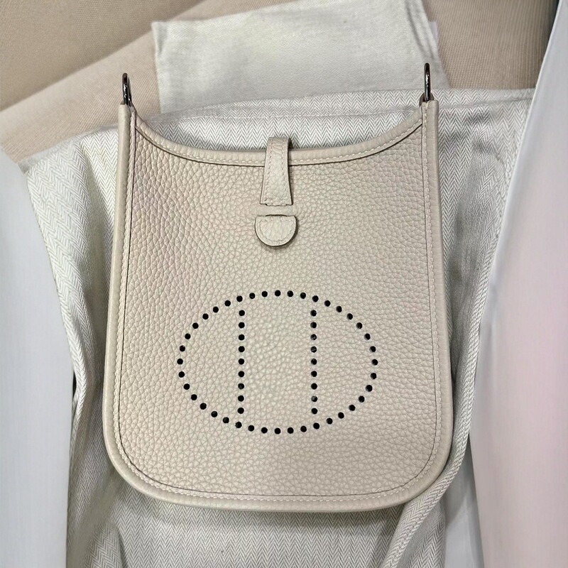 2025H Brand Tc Leather Wax Thread Evelyn Mini Crossbody Bag with Steel Hardware, High-End Women's Mini Bag, Fashionable and Versatile