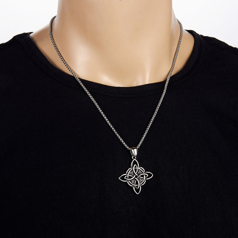 New Nordic European and American retro Viking Celtic knot pendant personality retro domineering men's necklace pendant wholesale