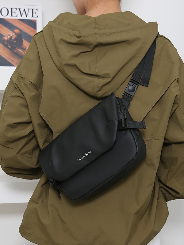 Bolso bandolera cruzado para hombre, estilo moderno, casual, funcional, versátil, a la moda, impermeable.