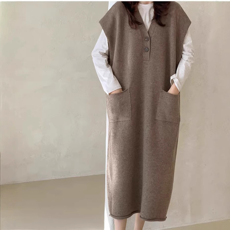 Plus-Size Women's Sleeveless Knitted Dress 2025 New Spring, Autumn, and Winter Style, Suitable for Layering or Wearing Alone, Mid-Length Sweater Dress Plus-Size Women's Sleeveless Knitted Dress 2025 New Spring, Autumn, and Winter Style, Suitable for Layering or Wearing Alone, Mid-Length Sweater Dress