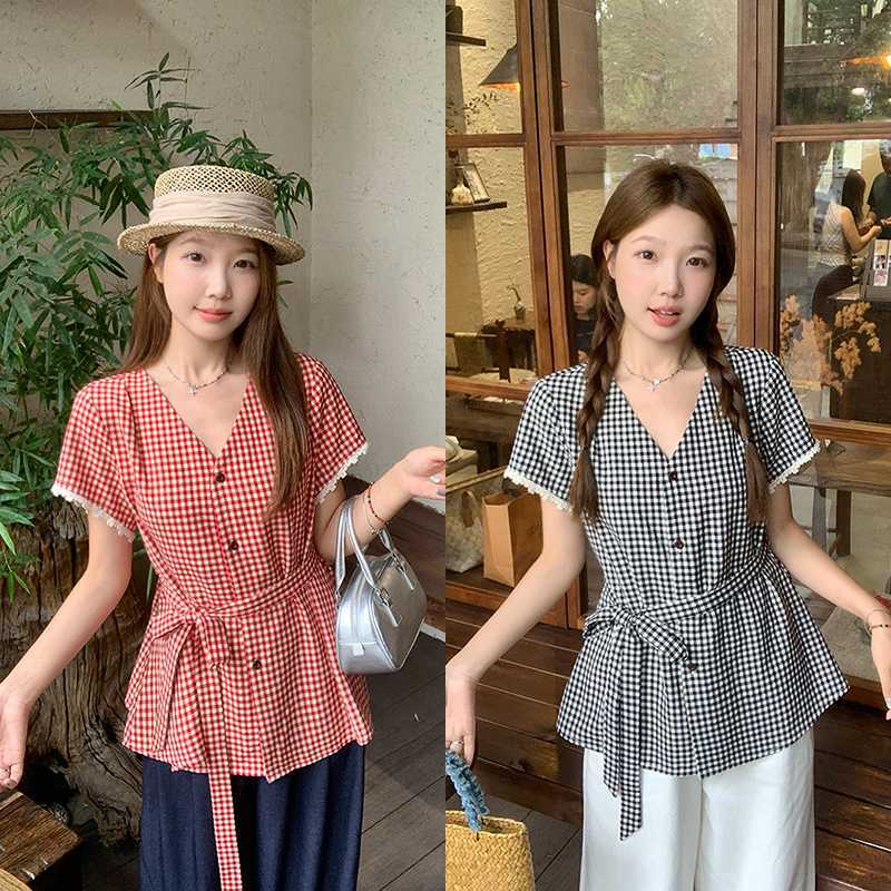 Real Shot of 2026 Summer New Plus-Size Women's Korean-Style V-Neck Lace Trim Plaid Short-Sleeve Blouse Real Shot of 2026 Summer New Plus-Size Women's Korean-Style V-Neck Lace Trim Plaid Short-Sleeve Blouse
