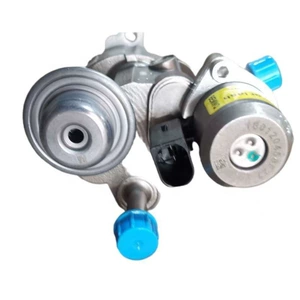 High-performance high-pressure fuel pump for BMW F10, F11, and F18 models: 13517616170
