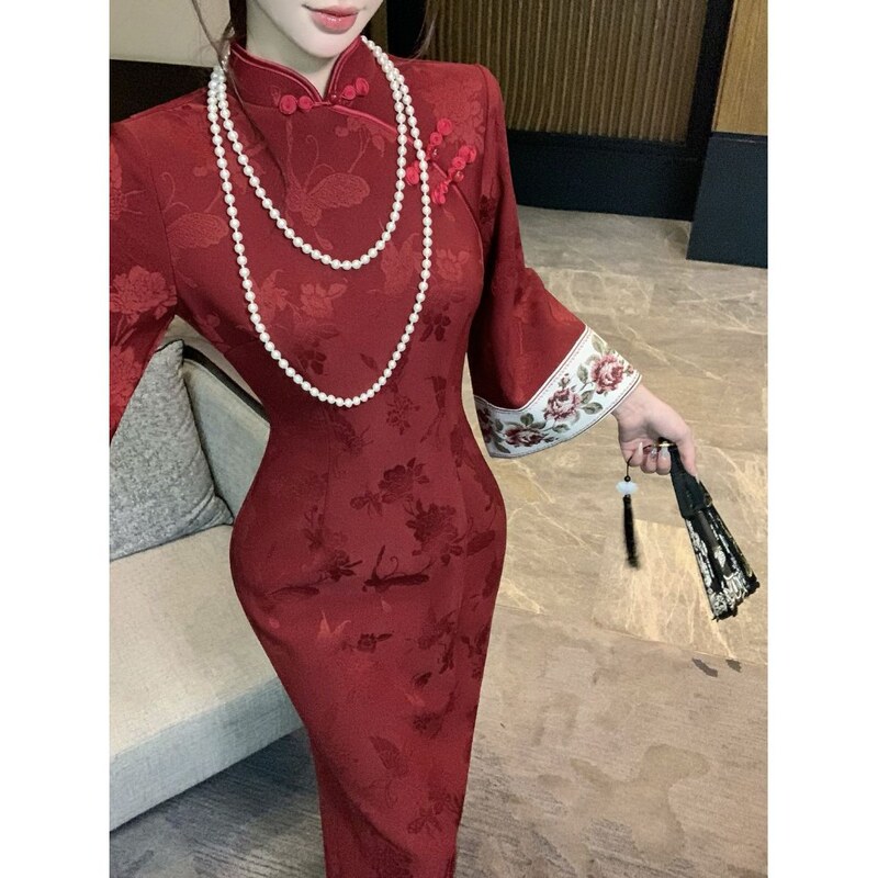 Red Wall Butterfly Inverted Large Sleeves Homemade New Chinoiserie Red Engagement Embroidered Cheongsam Autumn and Winter Dress Long-Sleeved Toast Dress