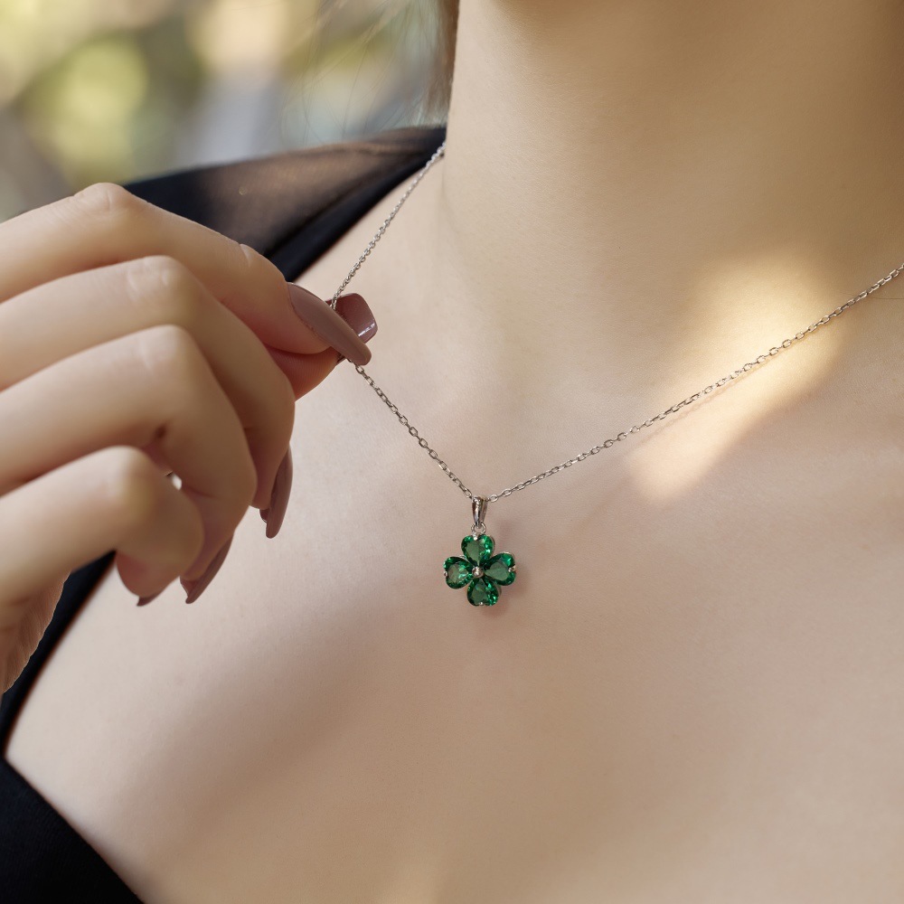 1 Piece Quantity 925 Sterling Silver Rhinestones Inlay Flower Pendant Necklace