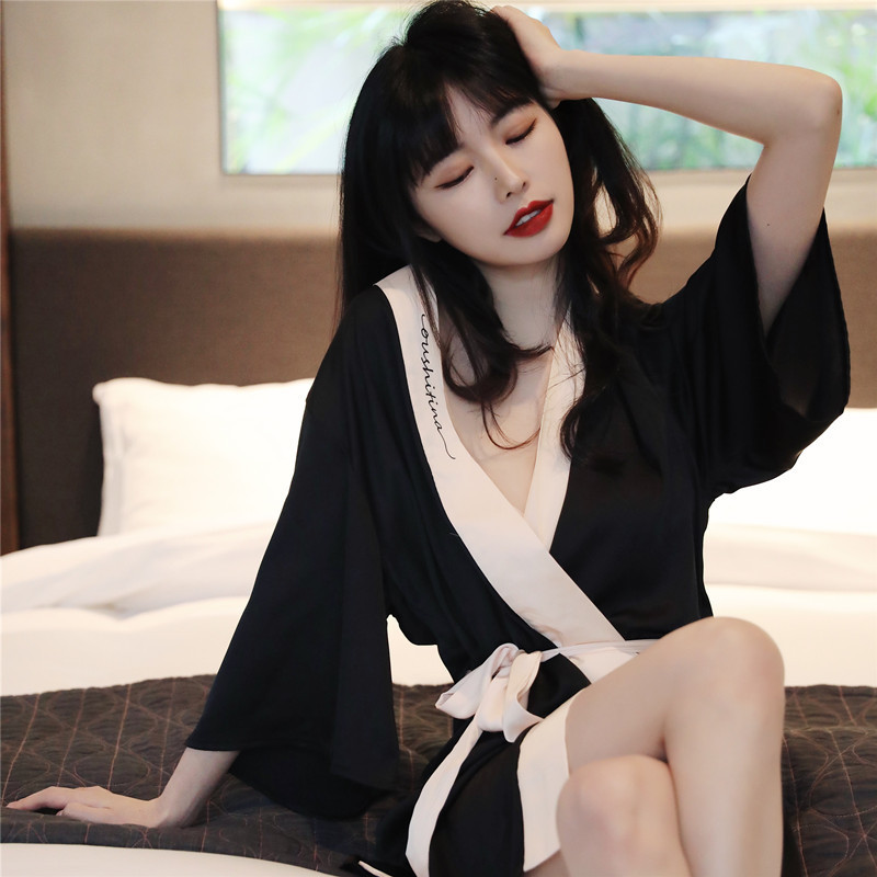 Spring Summer Autumn Sexy Temptation Home Silk Nightgown Women's Short-sleeved Thin Ice Silk Pajamas Casual Large Size Home Clothes
