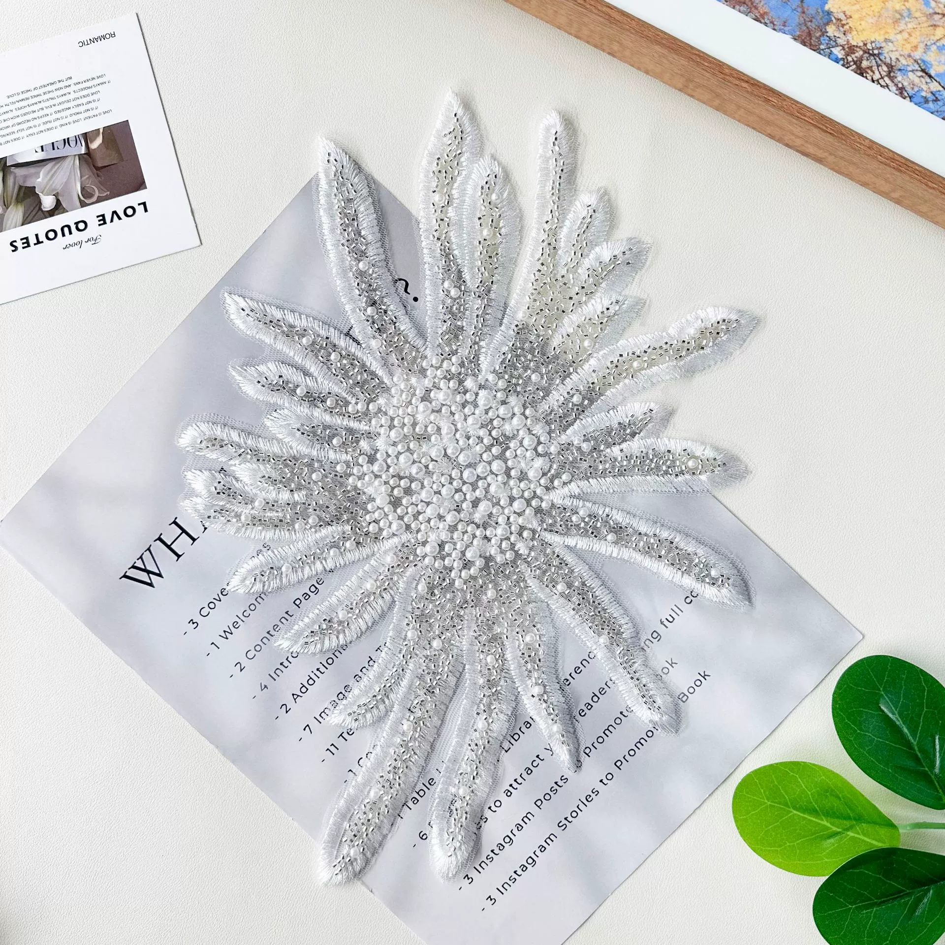 Изысканные жемчужные блестки, вышивка, тканевые наклейки, цветочная форма, одежда, платье, купальник, платье, куртка, декоративные аксессуары