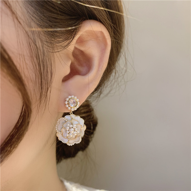 925 Silver Needle Pearl Diamond Drop Oil Flower Earrings Korean Retro Earrings display picture 1