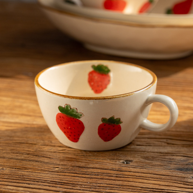Japanese Imported Mino Ware Strawberry and Orange Cute Mug Coffee Cup Gift Household Cereal Cup Tea Cup Water Cup Japanese Imported Mino Ware Strawberry and Orange Cute Mug Coffee Cup Gift Household Cereal Cup Tea Cup Water Cup