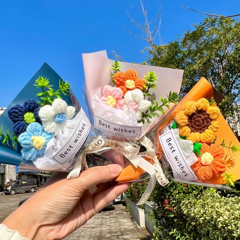 Cross-Border Knitted Artificial Bouquet, Mini Fresh Yarn Flowers, Creative Gift for Friends, Woven Eternal Flowers Finished Product Cross-Border Knitted Artificial Bouquet, Mini Fresh Yarn Flowers, Creative Gift for Friends, Woven Eternal Flowers Finished Product