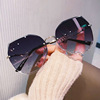 High-end sunglasses, capacious glasses, Korean style, internet celebrity, bright catchy style