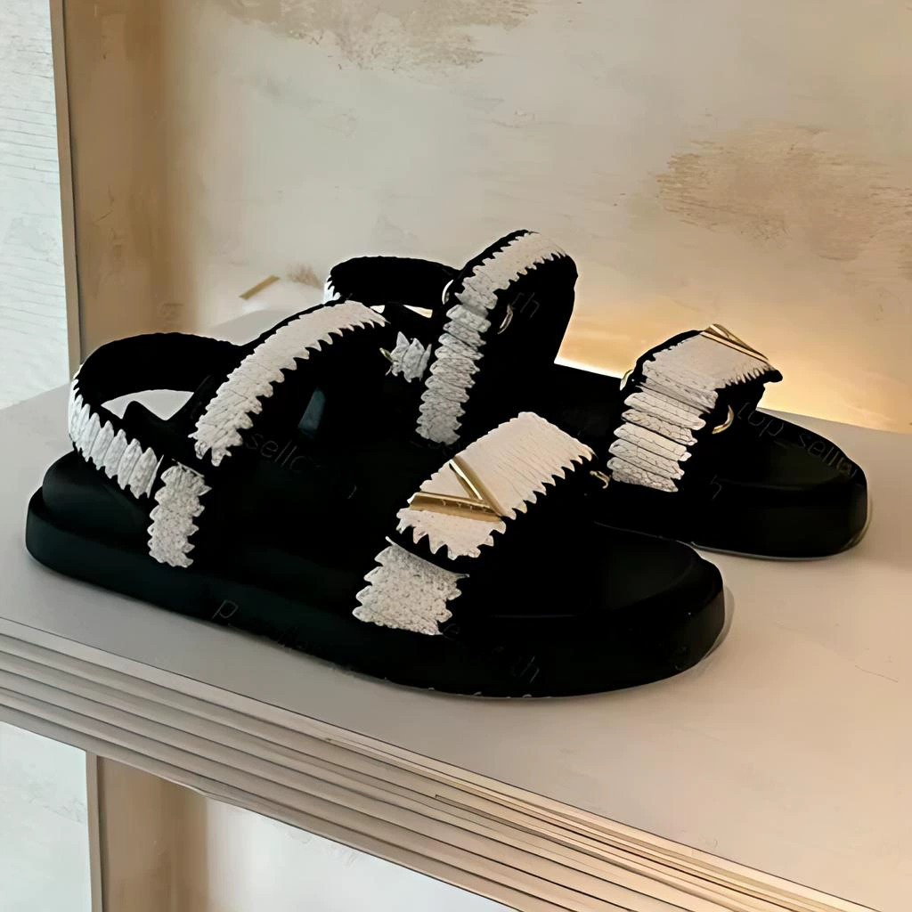 Пятно новый повседневный спорт плоские сандалии женские липучки пляжные тапочки леди