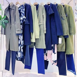 女装杂款包;羽绒服;连衣裙