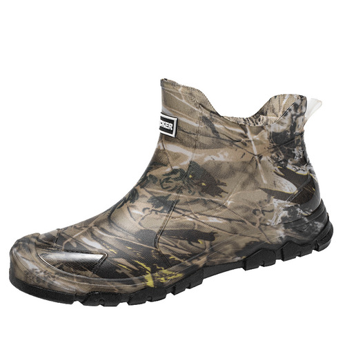 Cross-border mesh waterproof men's rubber shoes, fashionable camouflage army-green rain boots, outdoor stream and seaside water shoes, sizes 39-48, rain boots.