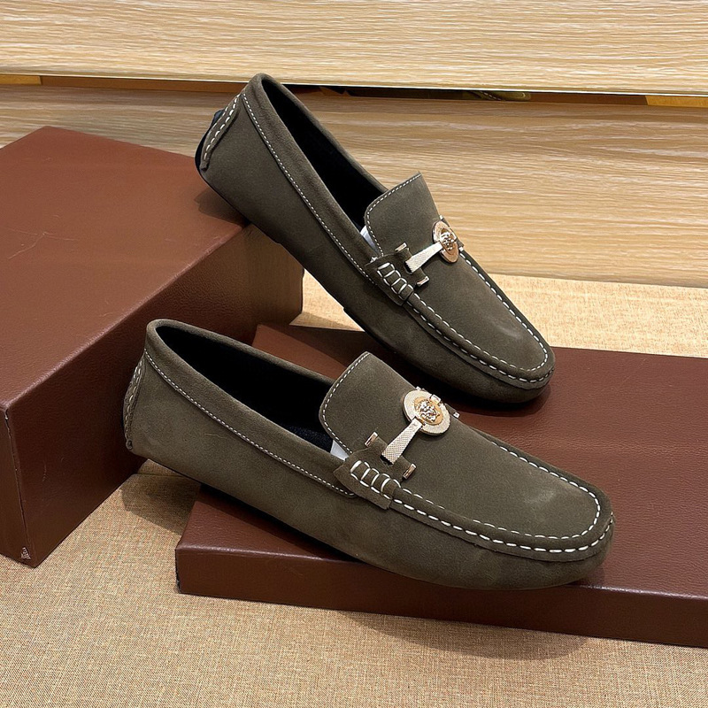 Zapatos Doudou para hombre 2024 verano nuevo estilo zapatos de hombre de suela blanda punta redonda conducción antideslizante zapatos de cuero casuales zapatos perezosos de un pie