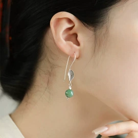 戒指;项链;耳钉