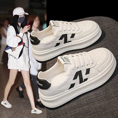 高级感松糕厚底小白鞋2025秋季新款百搭轻便软底学生运动板鞋女鞋