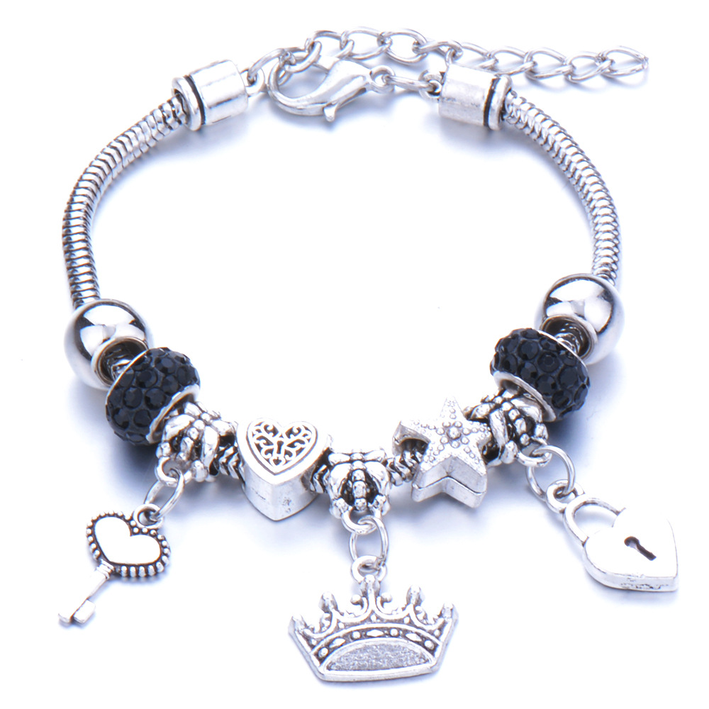 Ethnic Beaded Bracelet With Crown Pendant And Lobster Clasp_voghion.com