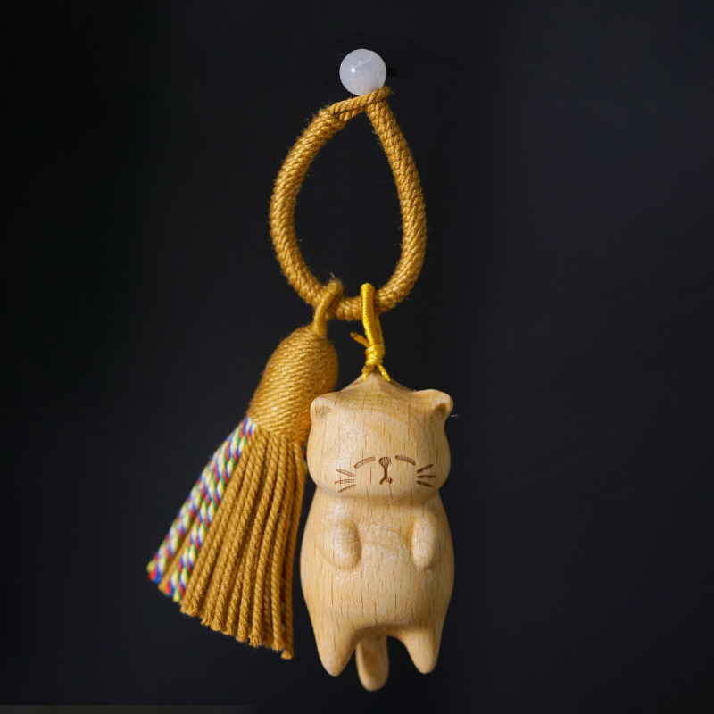 原木雕刻慵懒猫挂件榉木黄金檀血柏木雕刻招财猫diy流苏钥匙扣|undefined