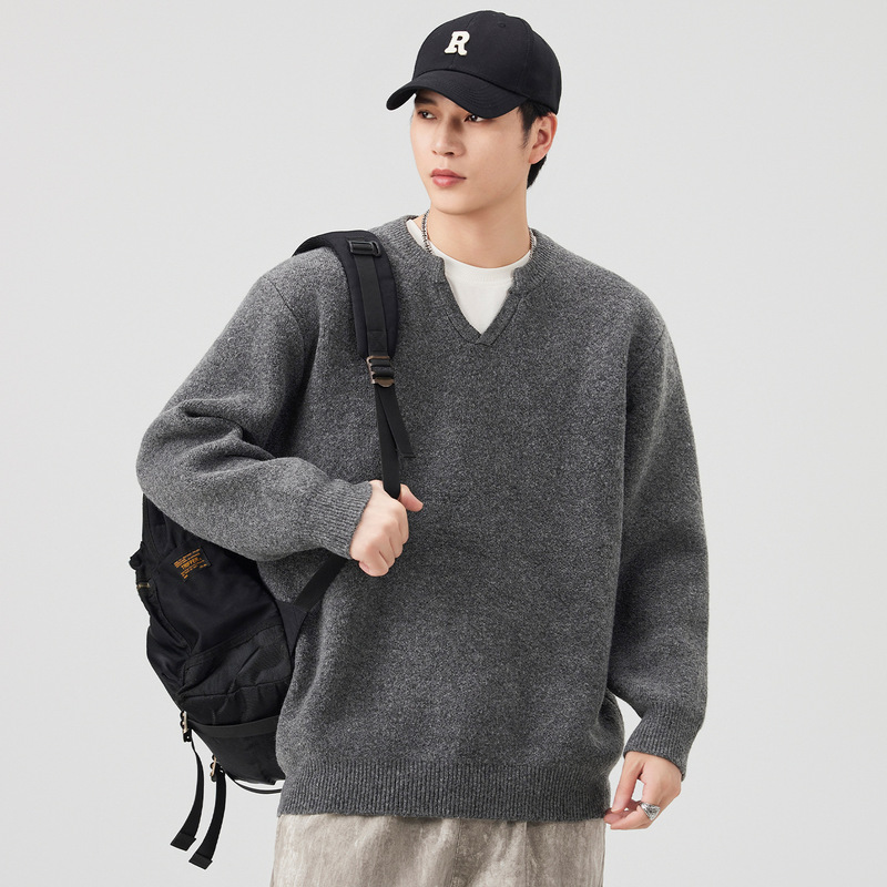 American retro old money style V-neck sweater for men, new winter warm woolen sweater with a velvet feel, loose men's knitwear American retro old money style V-neck sweater for men, new winter warm woolen sweater with a velvet feel, loose men's knitwear