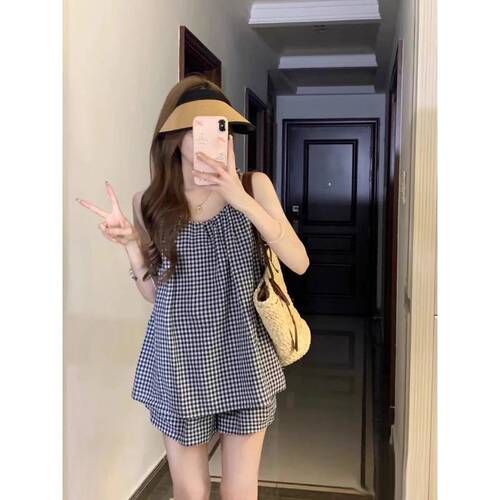 Lattice-strapped pajamas for women—summer, thin, simple, sleeveless vest with built-in bra pads—sweet home wear set for casual outdoor wear.