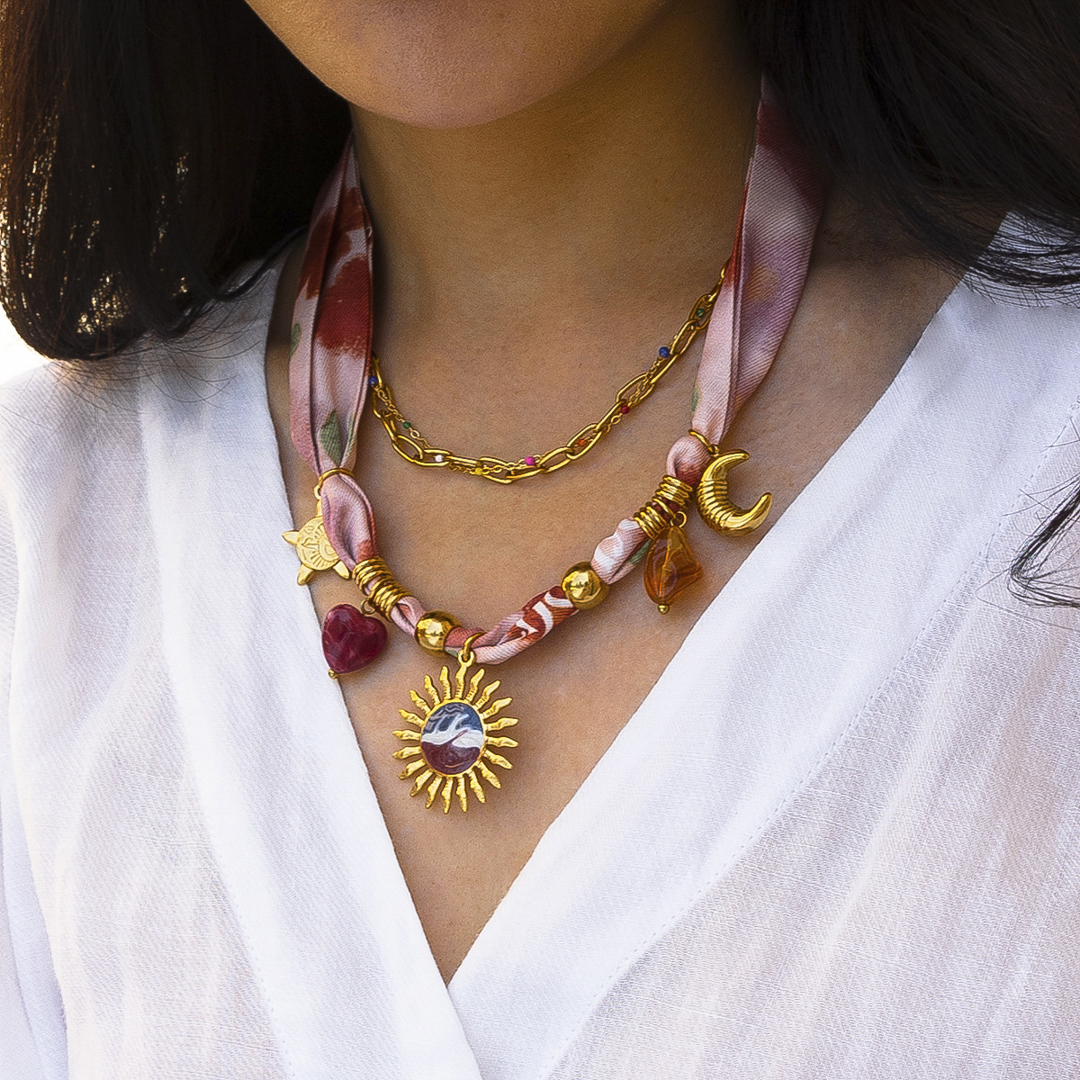 TENA Europa y América collar colgante de sol de acero inoxidable ligero lujo nicho collar de cuerda trenzada rosa acero titanio no decoloración joyería