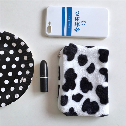 Korean ins style cute girl plush cow coin purse going out mobile phone bag mini coin storage bag