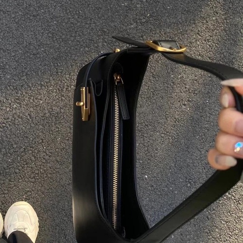 Women's Underarm Bag 2024 New Autumn/Winter High-Quality Unique Style Commute Retro Loafers Bag