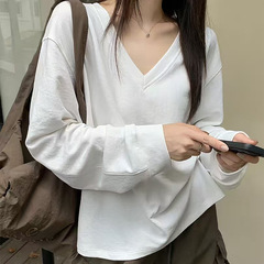 韩系慵懒松弛感穿搭V领露锁骨长袖T恤女秋季新款洋气外穿宽松上衣