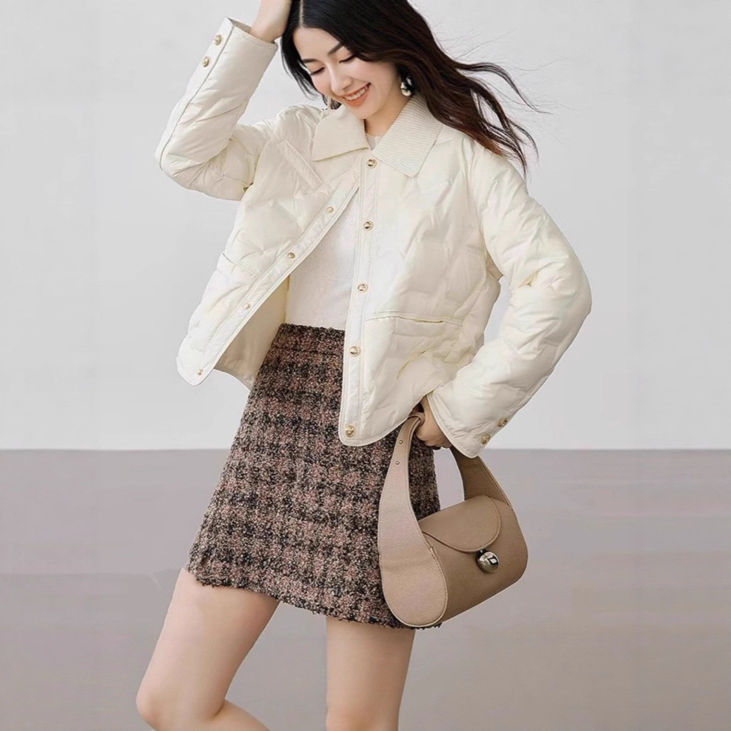 Casual Commuter Short down Jacket for Women 2025 Winter New Casual Versatile Elegant Jacket Light and Fragrant Style