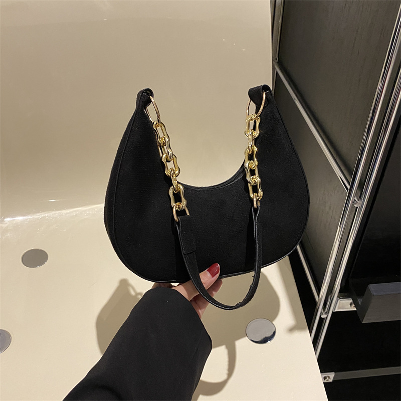 Estilo coreano elegante simple bolsa de hombro de la cadena para las mujeres 2023 Invierno nuevo todo-fósforo de las axilas dumpling bolsa de moda de las mujeres image 6