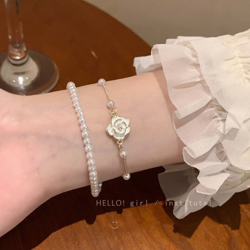 Camellia Pearl Bracelet Women 2024 New Light Luxury Niche Exquisite Accessories Cold Style Double Layer Fold Wear Bracelet