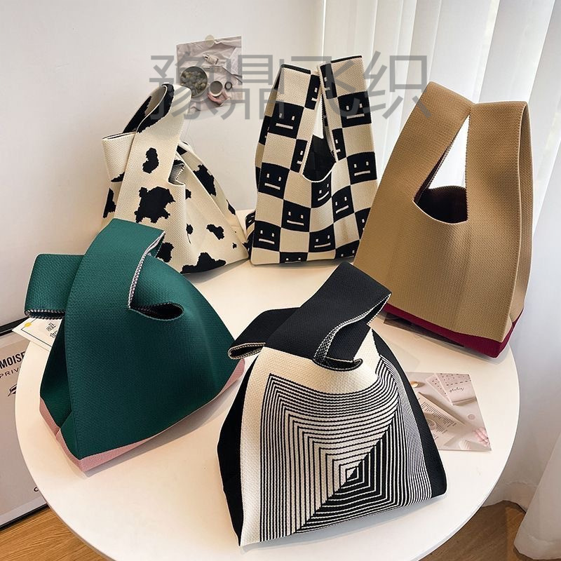 Ins Internet Celebrity New Year Knitted Bag Cute Animal Style Vest Bag Women's Bag Japanese and Korean Style All-match Outdoor Knitted Bag