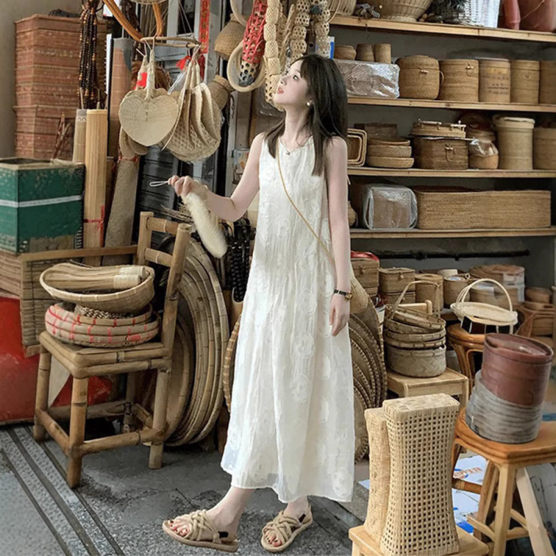 Korean Style Gentle Style dress 2025 New Summer Round Neck Sleeveless Small Sweet Age-reducing Temperament Vest Dress Korean Style Gentle Style dress 2025 New Summer Round Neck Sleeveless Small Sweet Age-reducing Temperament Vest Dress