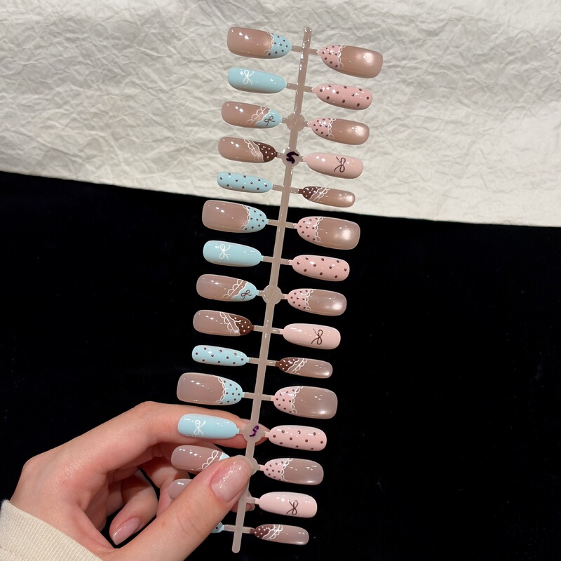 Colorful Chrome Hearts 30-piece handmade wearable nails, pure handmade glass beads, cat-eye effect, new pre-made nail art wearable nails Colorful Chrome Hearts 30-piece handmade wearable nails, pure handmade glass beads, cat-eye effect, new pre-made nail art wearable nails