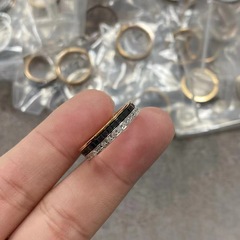 925 スターリングシルバーに 18K リアルゴールドメッキ、Bochijia 黒と白の 2 列のダイヤモンドセラミックリング、ハンドセットの高バージョン CNC 製