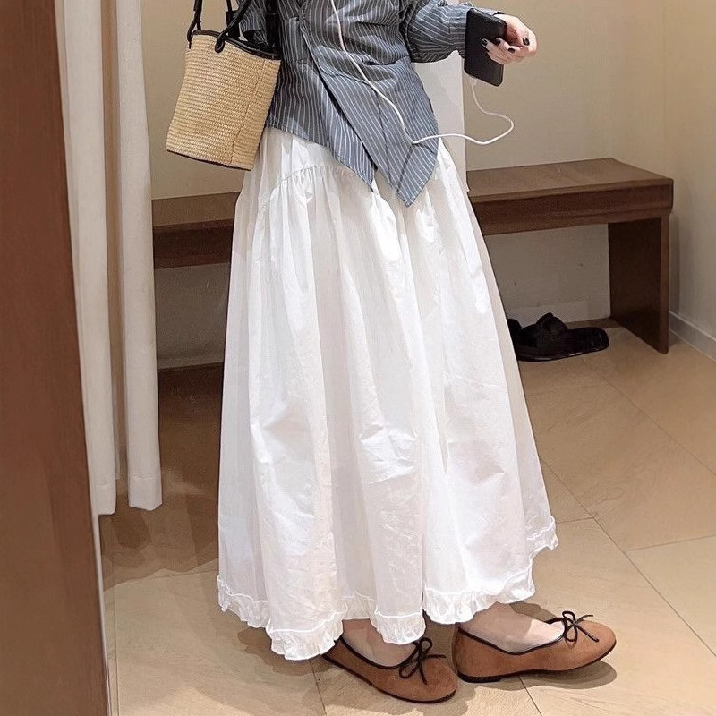 Simple and Versatile White Skirt, New Spring 2026 Style, Gentle and Fashionable, Slimming, Pleated High-Waisted Long Skirt
