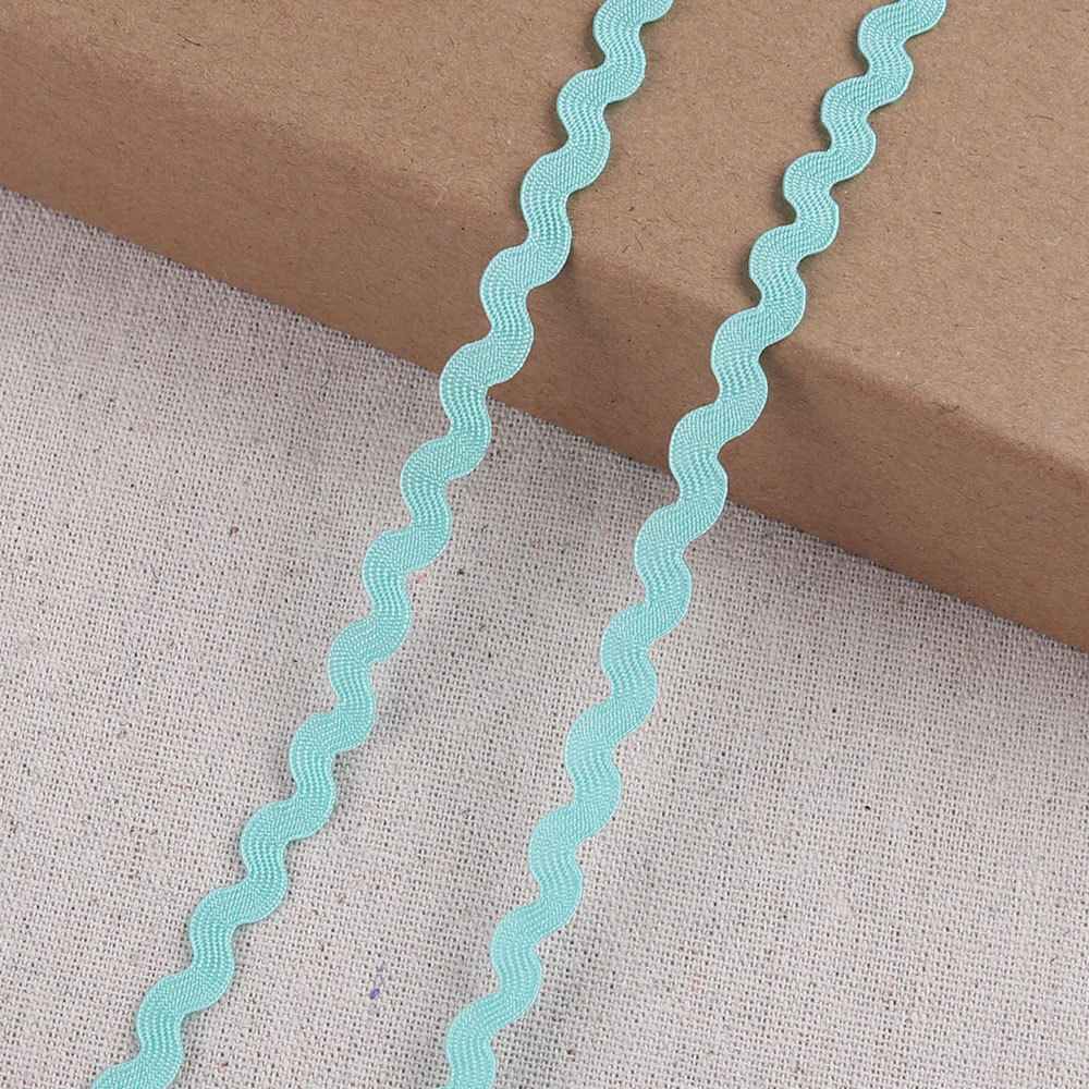 Cinta de polipropileno en S de 5mm, embalaje de regalo, cinta ondulada de color para el hogar, cinta de borde curvo al por mayor