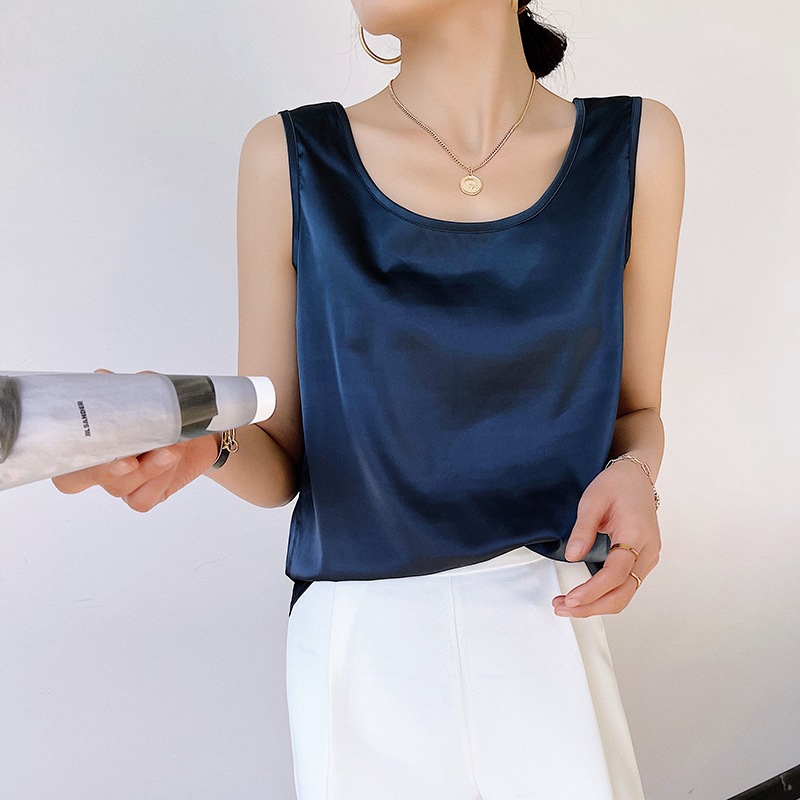 23 Spring and Summer New Satin Silk Vest Women's Crewneck Pullover Loose Sleeveless T-shirt Outer Wear Inner Sling Base