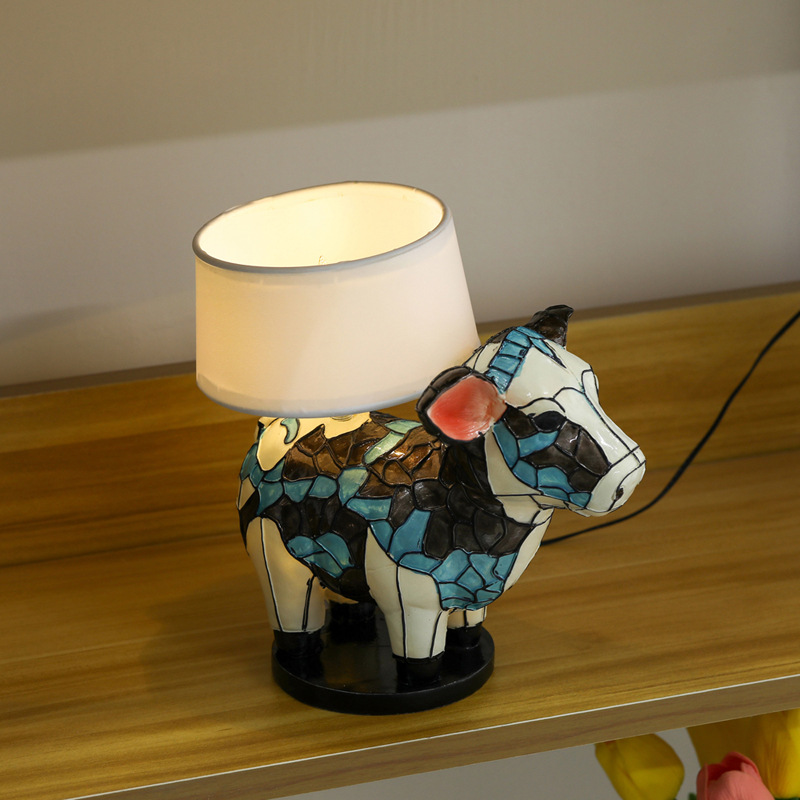 Új színes varázslatos állati LED lámpa kreatív dizájnnal, USB csatlakozóval, gyanta szoborral, ragyogó bikával_voghion.com