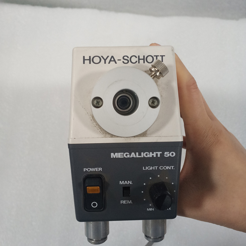 春田谷 HOYA-SCHOTT MegaLight 50显微镜冷光源 包好