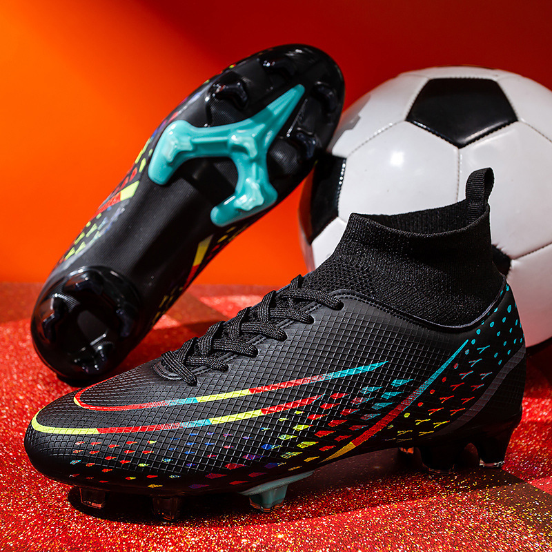 Nuevos zapatos de fútbol de la Copa del mundo, Big Boy AG clavos largos TF clavos rotos, zapatos de entrenamiento de Alta Parte femenina, uno por uno