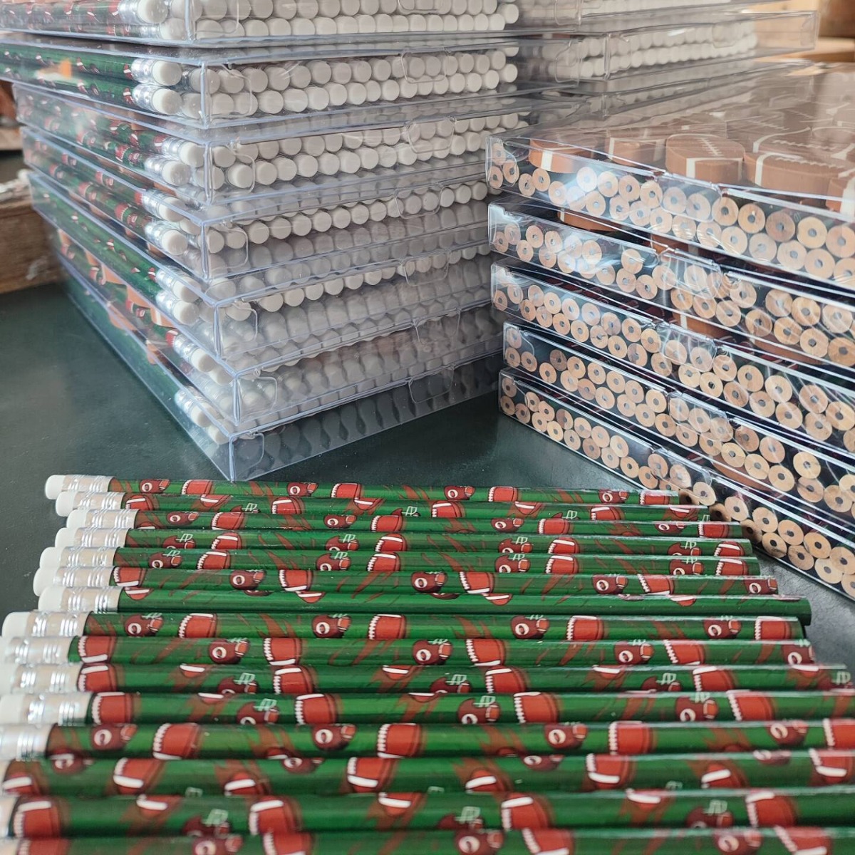 Rugby transferencia Impresión de cuatro colores impresión película de Impresión avanzada pluma verde Amazon kindergarten estudiante lápiz al por mayor