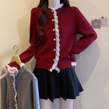 蕾丝花边拼接半高领针织开衫女春季新款减龄好看单排扣毛线外套潮